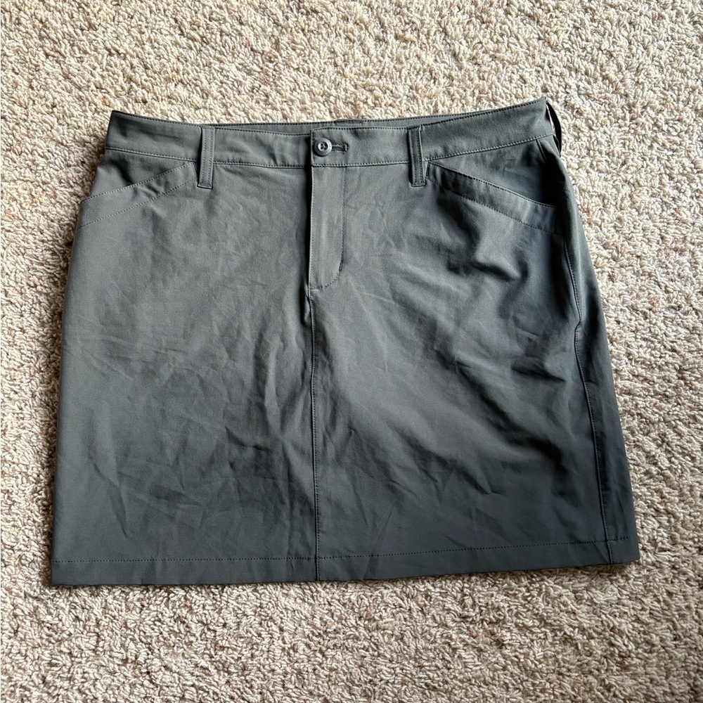 Eddie Bauer Women’s Skort Gray Sz 12